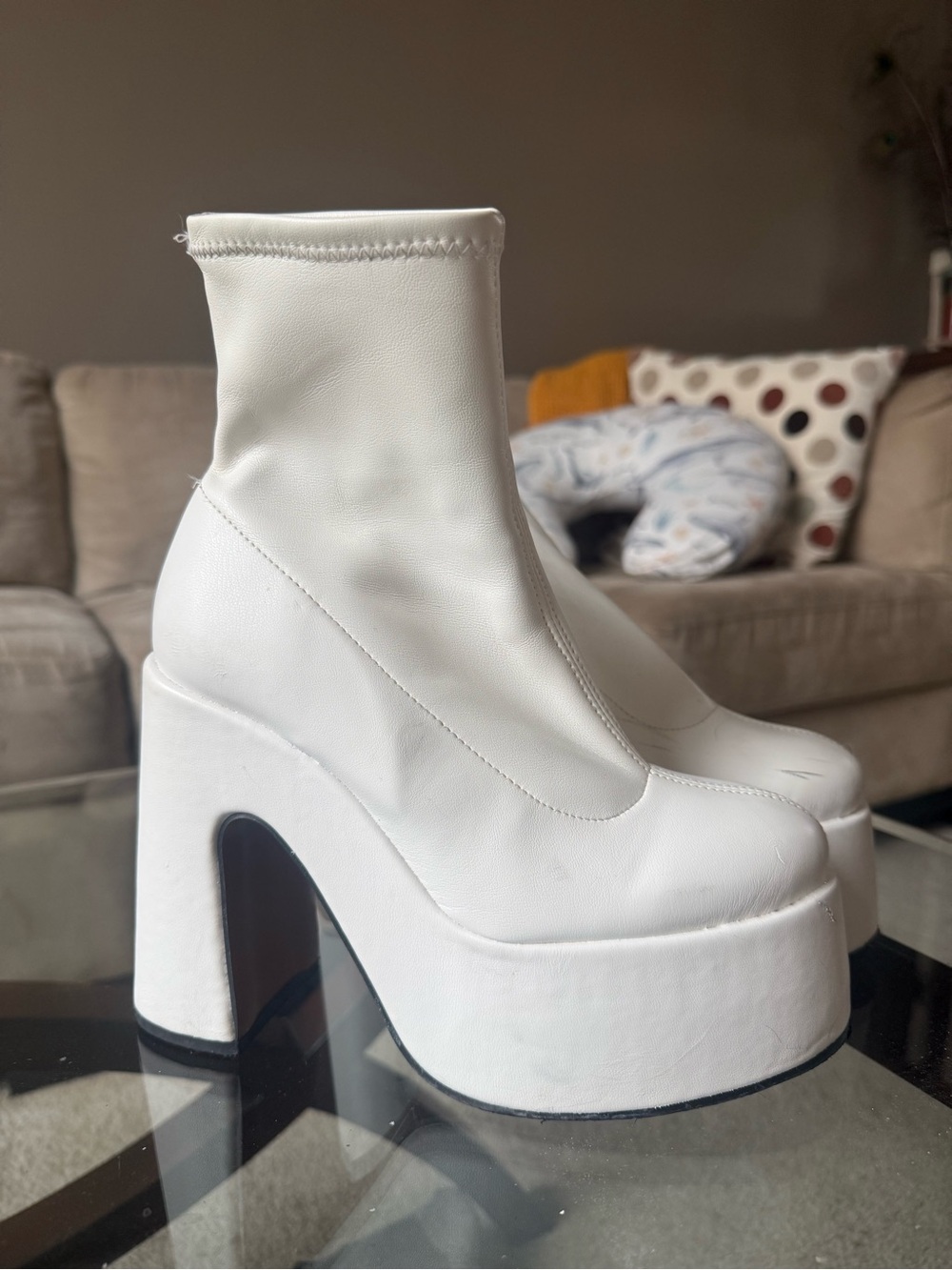 L'INTERVALLE White Platform Ankle Boots with Chunky Heel
